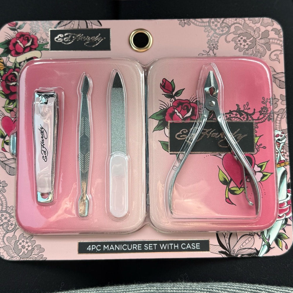 Ed Hardy Pink Floral Manicure Set
